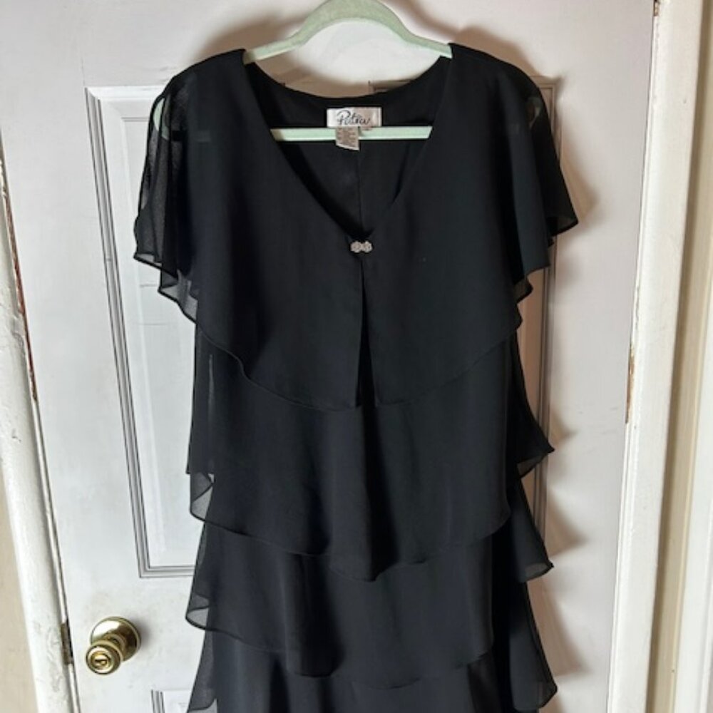 Patra Vintage Tiered Chiffon Capelet Dress Black Size 12 Semi Formal Cocktail